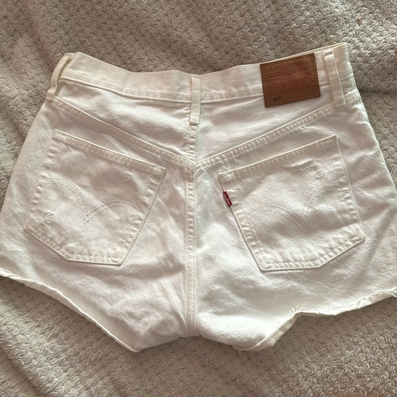 worn once white levi’s 501 - Picture 2 of 3
